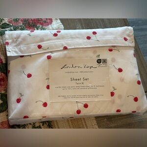 🍒 London Kaye Cherry Pop Sheet Set - NWT - Twin XL